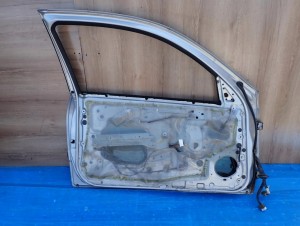 NISSAN ALMERA N16 00-06 3D DRZWI LEWE KY0 9/9 MINIATURA