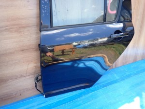 SUZUKI SWIFT 5d MK6 04-09 DRZWI TYLNE LEWE ZJ3 4/9 MINIATURA