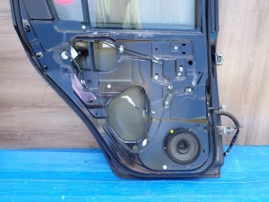 SUZUKI SWIFT 5d MK6 04-09 DRZWI TYLNE LEWE ZJ3 9/9 MINIATURA