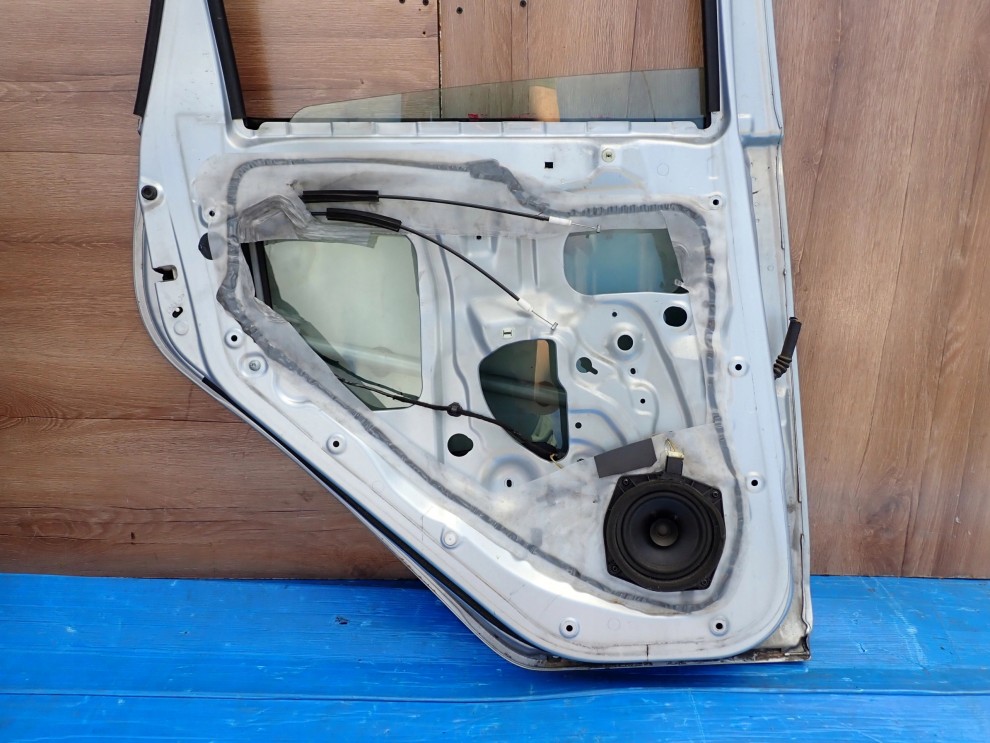 MITSUBISHI COLT 5d 04-09 DRZWI TYLNE LEWE T42 7/8