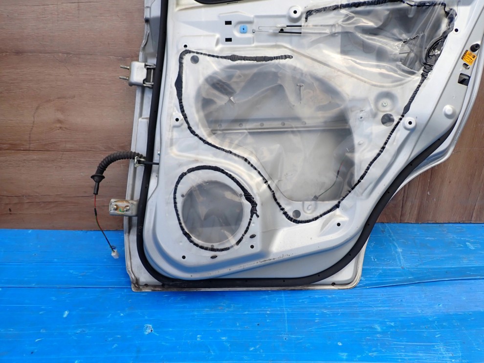 SUZUKI ALTO NISSAN PIXO 09- DRZWI TYLNE PRAWE Z2S 9/9