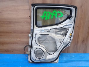 SUZUKI ALTO NISSAN PIXO 09- DRZWI TYLNE PRAWE Z2S 8/9 MINIATURA