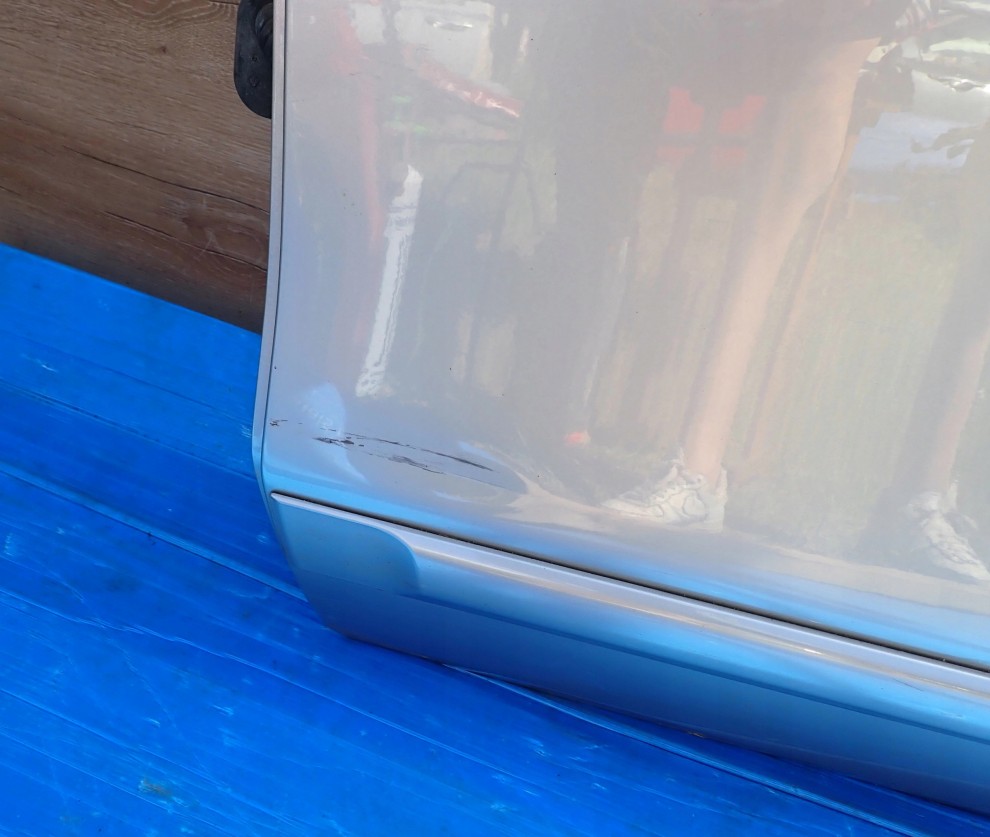 NISSAN NOTE E11 06-12 DRZWI TYLNE LEWE KY0 4/9