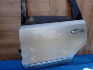 NISSAN NOTE E11 06-12 DRZWI TYLNE LEWE KY0 5/9 MINIATURA