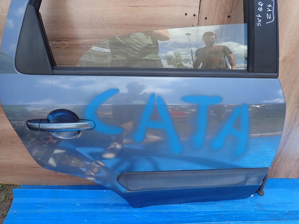 SUZUKI SX4 06-12 DRZWI TYLNE PRAWE ZY4 2/8