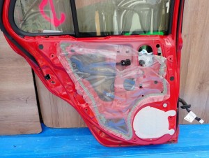 NISSAN MICRA K12 03-10 5d DRZWI TYLNE LEWE Z10 9/9 MINIATURA