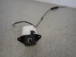 HONDA FR-V FRV 04- ZAMEK KLAPY BAGAŻNIKA TYŁ 3/6 MINIATURA