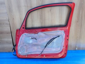 MITSUBISHI COLT 3d 04-08 DRZWI PRAWE P04 9/10 MINIATURA