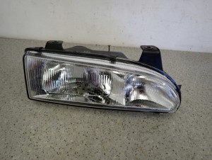 HYUNDAI SONATA I 91-93 REFLEKTOR PRAWY LAMPA PRZEDNIA PRAWA 8/8 MINIATURA