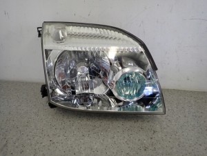 NISSAN XTRAIL T30 LAMPA PRZEDNIA PRAWA REFLEKTOR EUROPA 2/9 MINIATURA