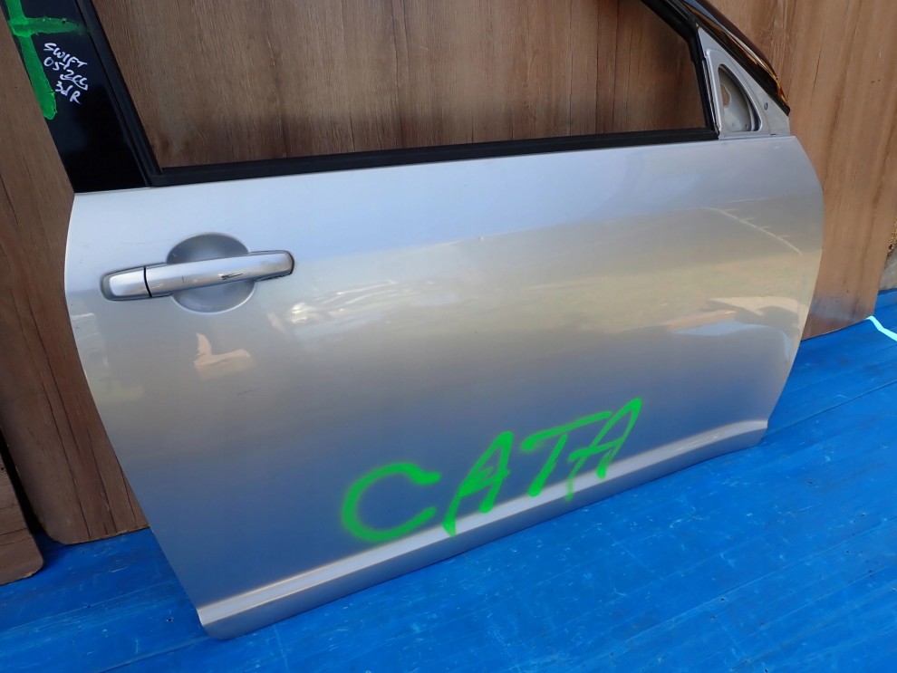 SUZUKI SWIFT MK6 3d 04-09 DRZWI PRAWE ZCC 4/11