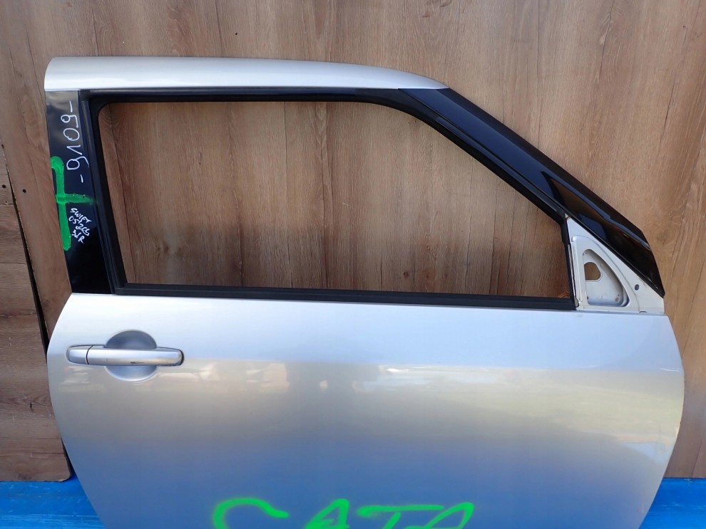 SUZUKI SWIFT MK6 3d 04-09 DRZWI PRAWE ZCC 5/11
