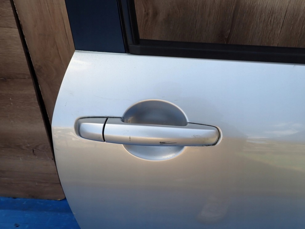 SUZUKI SWIFT MK6 3d 04-09 DRZWI PRAWE ZCC 8/11