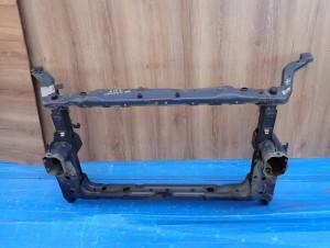 MITSUBISHI GRANDIS 04-11 PAS PRZEDNI WZMOCNIENIE 1/12 MINIATURA