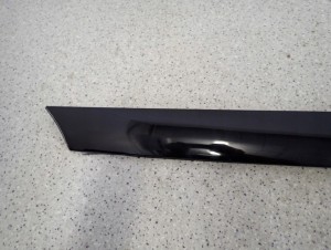 KIA SOUL 09-11 LISTWA SZYBY DRZWI PRZEDNIA LEWA 4/8 MINIATURA