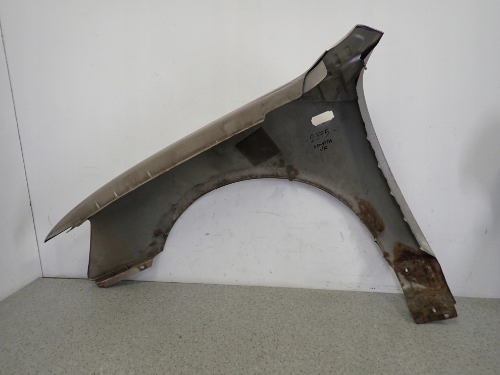 HYUNDAI SONATA V 05-09 BŁOTNIK PRZEDNI PRAWY B7 12/13