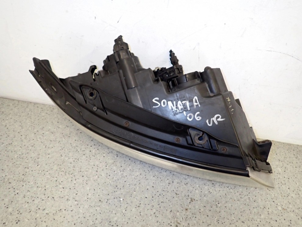HYUNDAI SONATA 05-07 LAMPA PRZEDNIA PRAWA REFLEKTOR 11/11