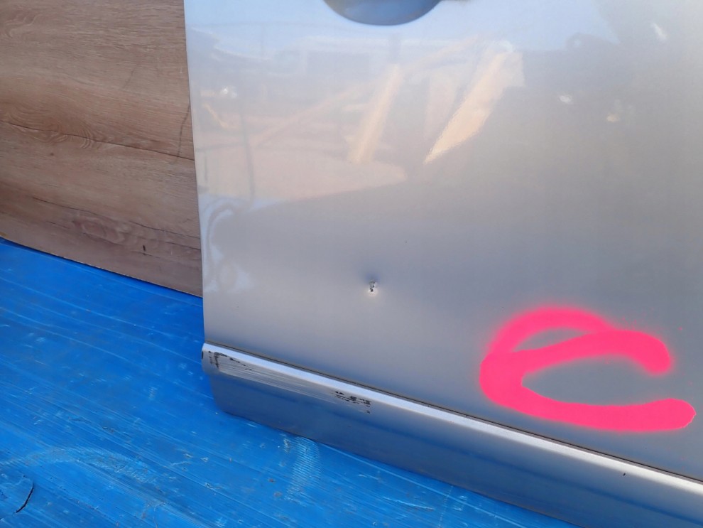 NISSAN NOTE E11 06-12 DRZWI PRZEDNIE PRAWE KY0 4/9