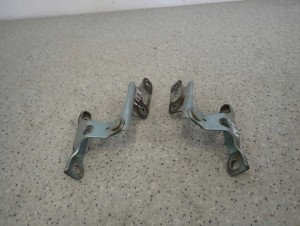 HONDA CIVIC VII 01- ZAWIAS MASKI LEWY LUB PRAWY 2/3 MINIATURA