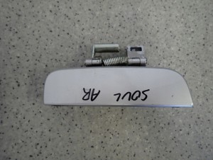 KIA SOUL I 09- KLAMKA ZEWNĘTRZNA TYLNA PRAWA 3D 1/5 MINIATURA