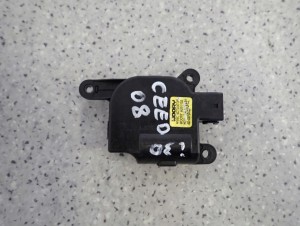 HYUNDAI i30 07-12 SILNICZEK STEROWANIA NAWIEWEM NAGRZEWNICĄ 2/4 MINIATURA