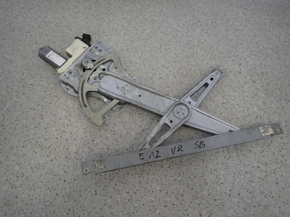 TOYOTA COROLLA E12 02- PODNOŚNIK SZYBY PRZEDNI PRAWY 1/5