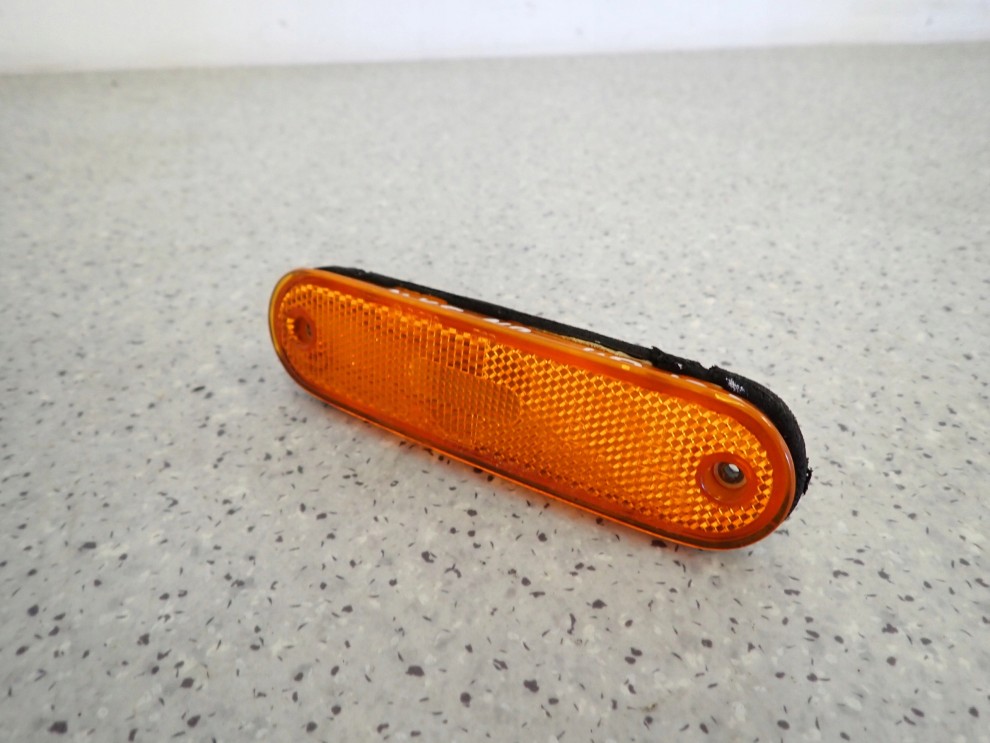 MAZDA MX5 MX-5 NB 99-05 ODBLASK ZDERZAKA PRZEDNI PRAWY 3/5