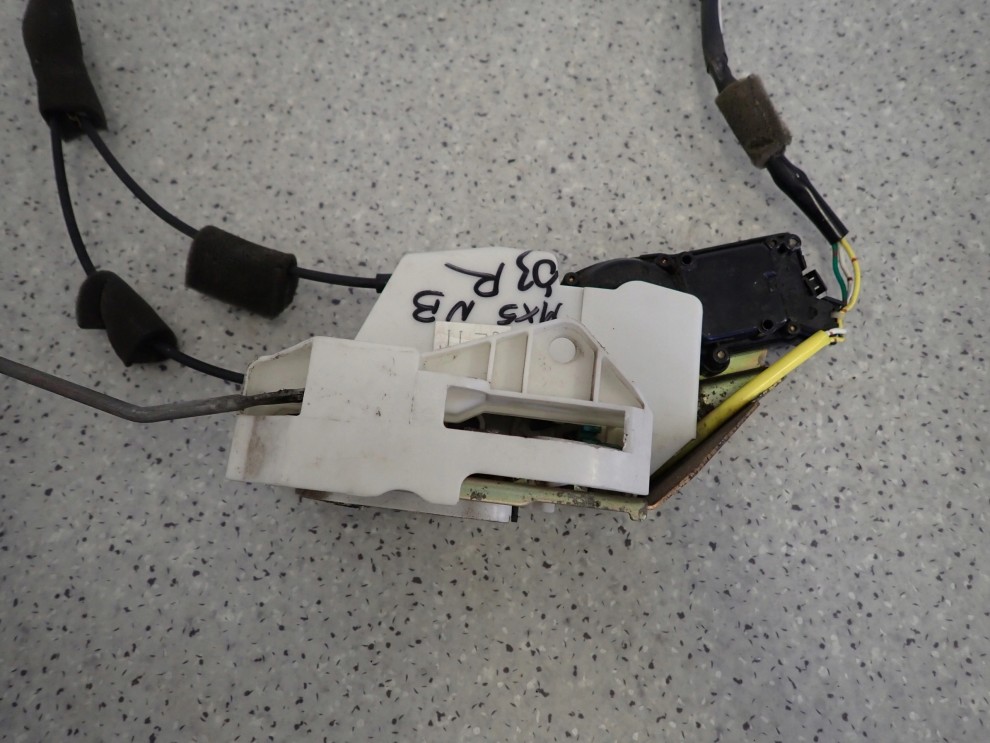 MAZDA MX5 MX-5 NB 99-05 ZAMEK DRZWI PRAWY 4/7