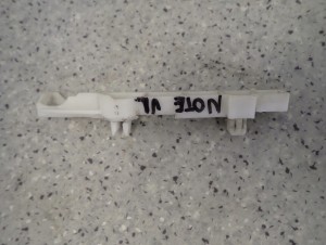 NISSAN NOTE E11 06-12 ŚLIZG ZDERZAKA PRZEDNI LEWY 5/7 MINIATURA