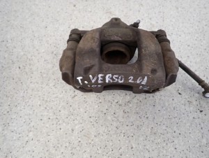 TOYOTA VERSO 09- 2.0D ZACISK PRZEDNI LEWY 6/9 MINIATURA