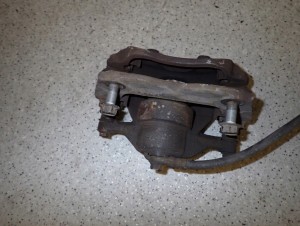 TOYOTA VERSO 09- 2.0D ZACISK PRZEDNI LEWY 8/9 MINIATURA