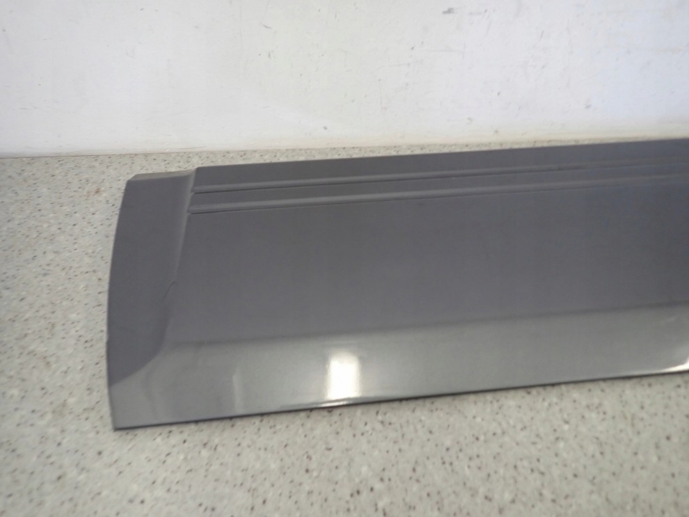 NISSAN TERRANO II 2 2,7 TD 1996- 5D LISTWA DRZWI PRZEDNIA LEWA 5/13