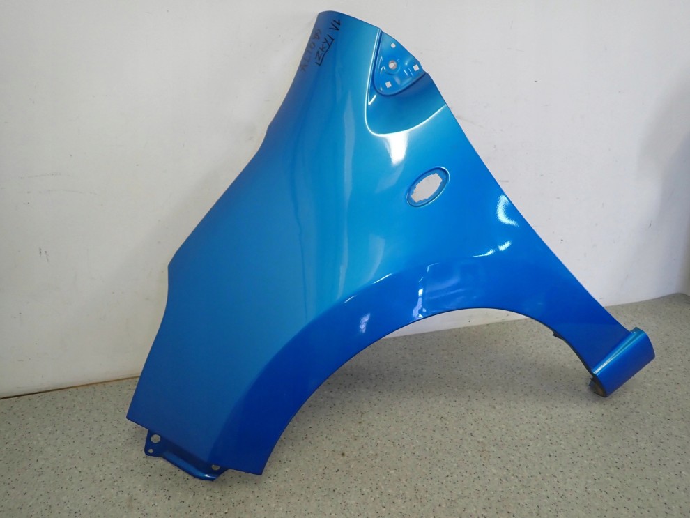 SUZUKI ALTO 5d 09-14 BŁOTNIK PRZEDNI LEWY ZKY 4/11