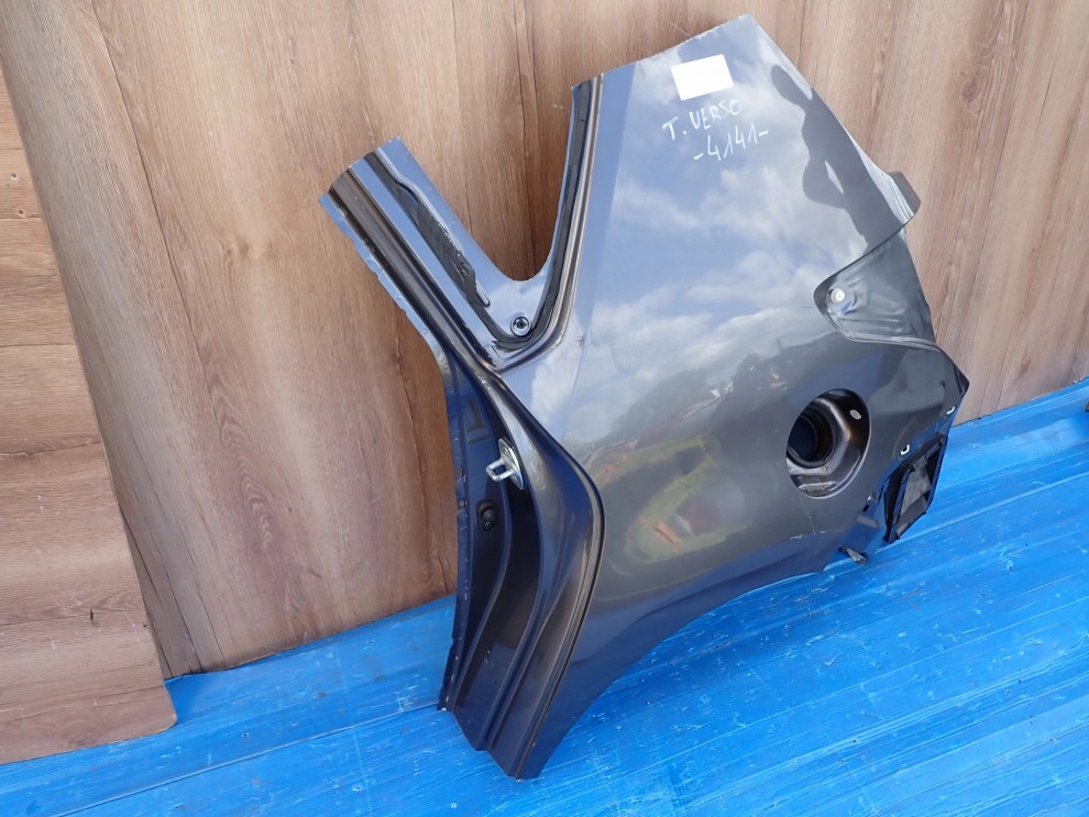 TOYOTA VERSO 09- BŁOTNIK TYLNY LEWY 3/12