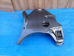 TOYOTA VERSO 09- BŁOTNIK TYLNY LEWY 6/12 MINIATURA