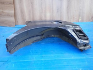 TOYOTA VERSO 09- BŁOTNIK TYLNY LEWY 7/12 MINIATURA