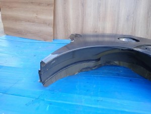 TOYOTA VERSO 09- BŁOTNIK TYLNY LEWY 8/12 MINIATURA