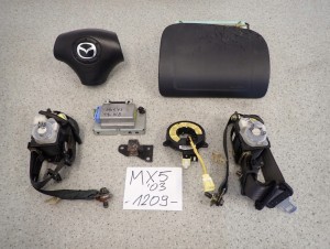 MAZDA MX5 MX-5 NB 1.8i LIFT 03-05 PODUSZKI POWIETRZNE EUROPA 1/7 MINIATURA