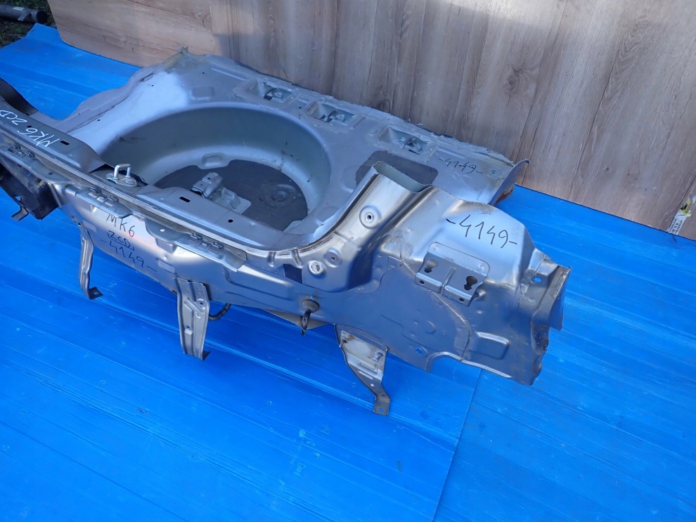 SUZUKI SWIFT III MK6 05-10 PAS TYLNY ZCD 4/8