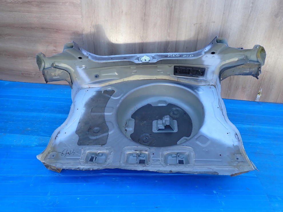 SUZUKI SWIFT III MK6 05-10 PAS TYLNY ZCD 8/8