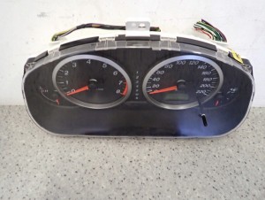 MAZDA2 MAZDA 2 DY BENZYNA 02-07 ZEGARY LICZNIK ZESTAW WSKAŻNIKÓW 3/9 MINIATURA