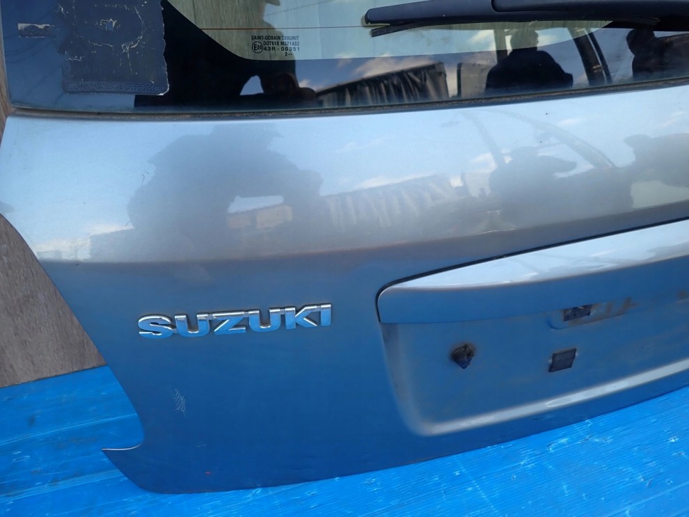 SUZUKI SX4 06-13 KLAPA BAGAŻNIKA SZYBA TYLNA ZCD 6/11