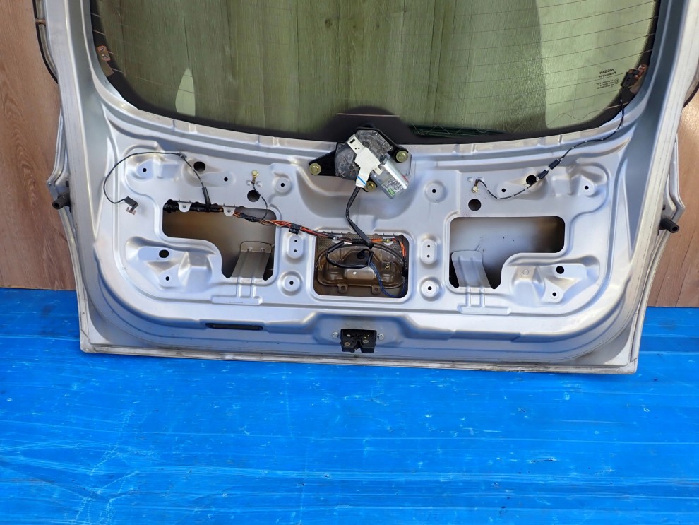 NISSAN MICRA K12 03- KLAPA BAGAŻNIKA SZYBA TYLNA KY0 9/9