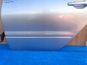 MITSUBISHI LANCER SEDAN 03-08 DRZWI TYLNE LEWE A31A 4/8 MINIATURA