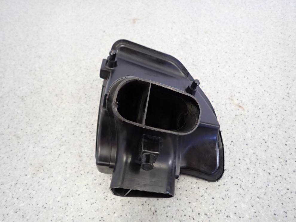 CHEVROLET CRUZE 1.6 BENZYNA 08- REZONATOR POWIETRZA 4/7