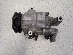 SUZUKI SPLASH 1.0i 1.2i 08- KOMPRESOR KLIMATYZACJI SPRĘŻARKA 3/6 MINIATURA