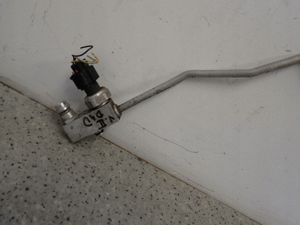 TOYOTA YARIS II 1.4 D4D 06- PRZEWÓD KLIMATYZACJI 2/7