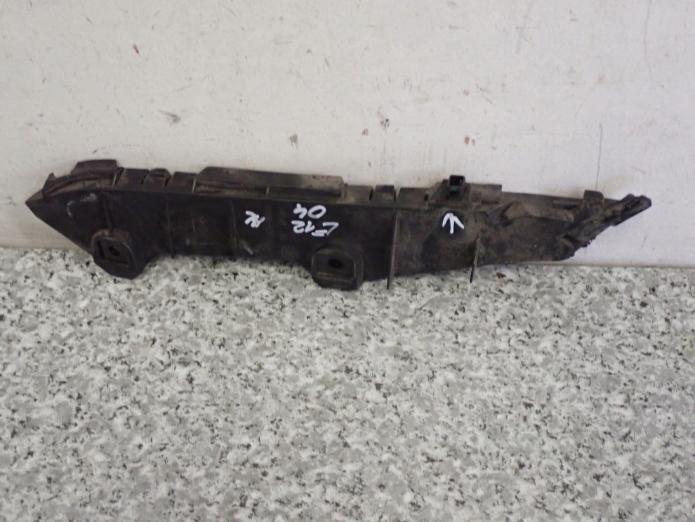 TOYOTA COROLLA E12 HB 02-07 ŚLIZG ZDERZAKA TYLNY LEWY 5/8