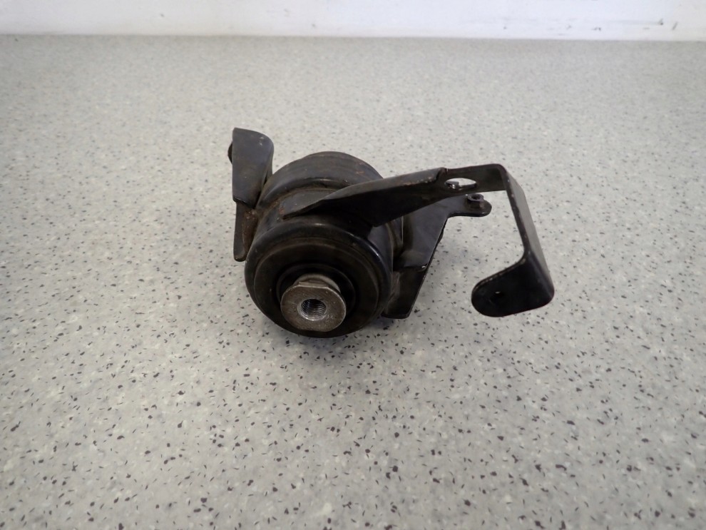 TOYOTA COROLLA VERSO 04-09 2.2 D4D PODUSZKA SILNIKA PRAWA 4/7