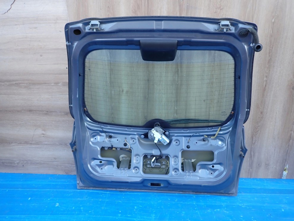 NISSAN MICRA K12 03- KLAPA BAGAŻNIKA SZYBA TYLNA B52 8/9